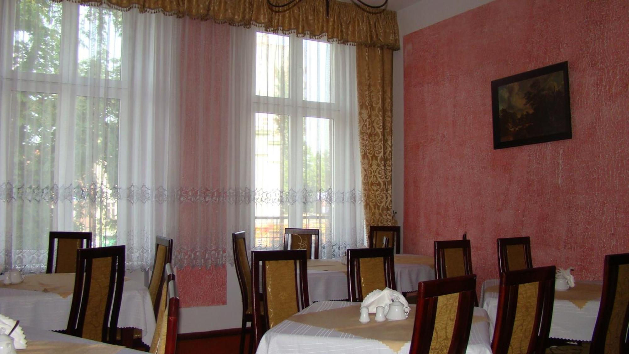 Hotelik Parkowy Legnica Exterior photo